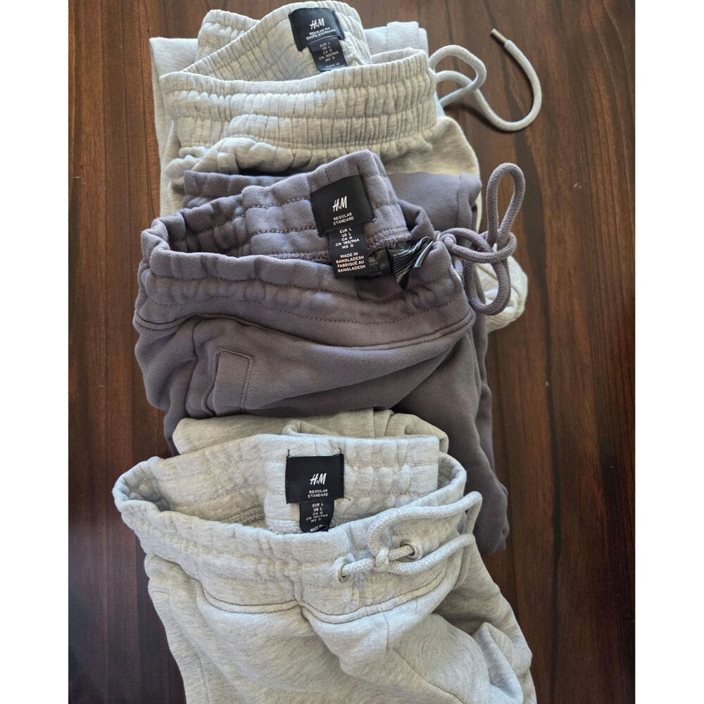 H&M Sweats joggers. Lot of 3.
EUC SIZE L MEN